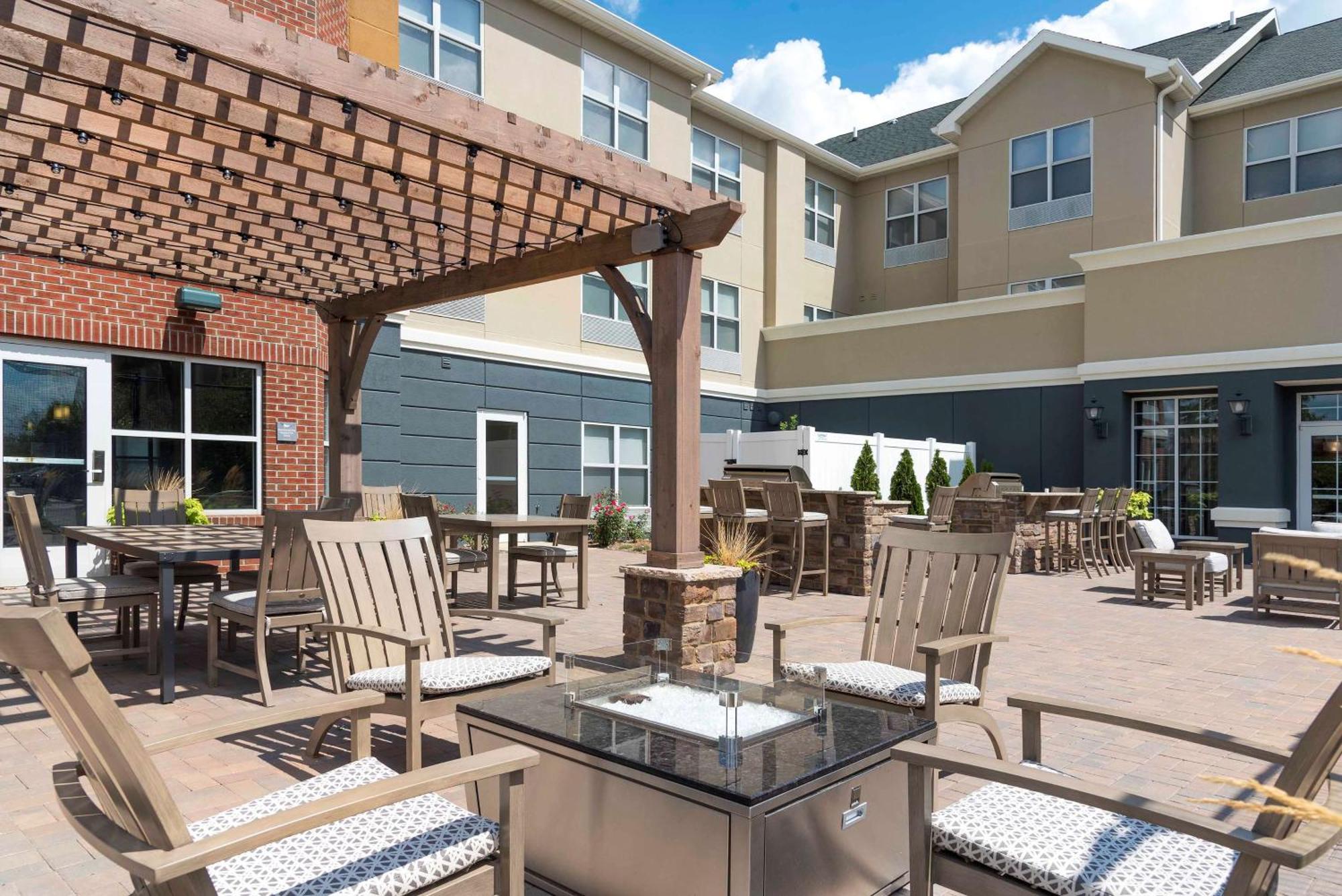 Homewood Suites By Hilton Indianapolis Airport / Plainfield Exterior foto